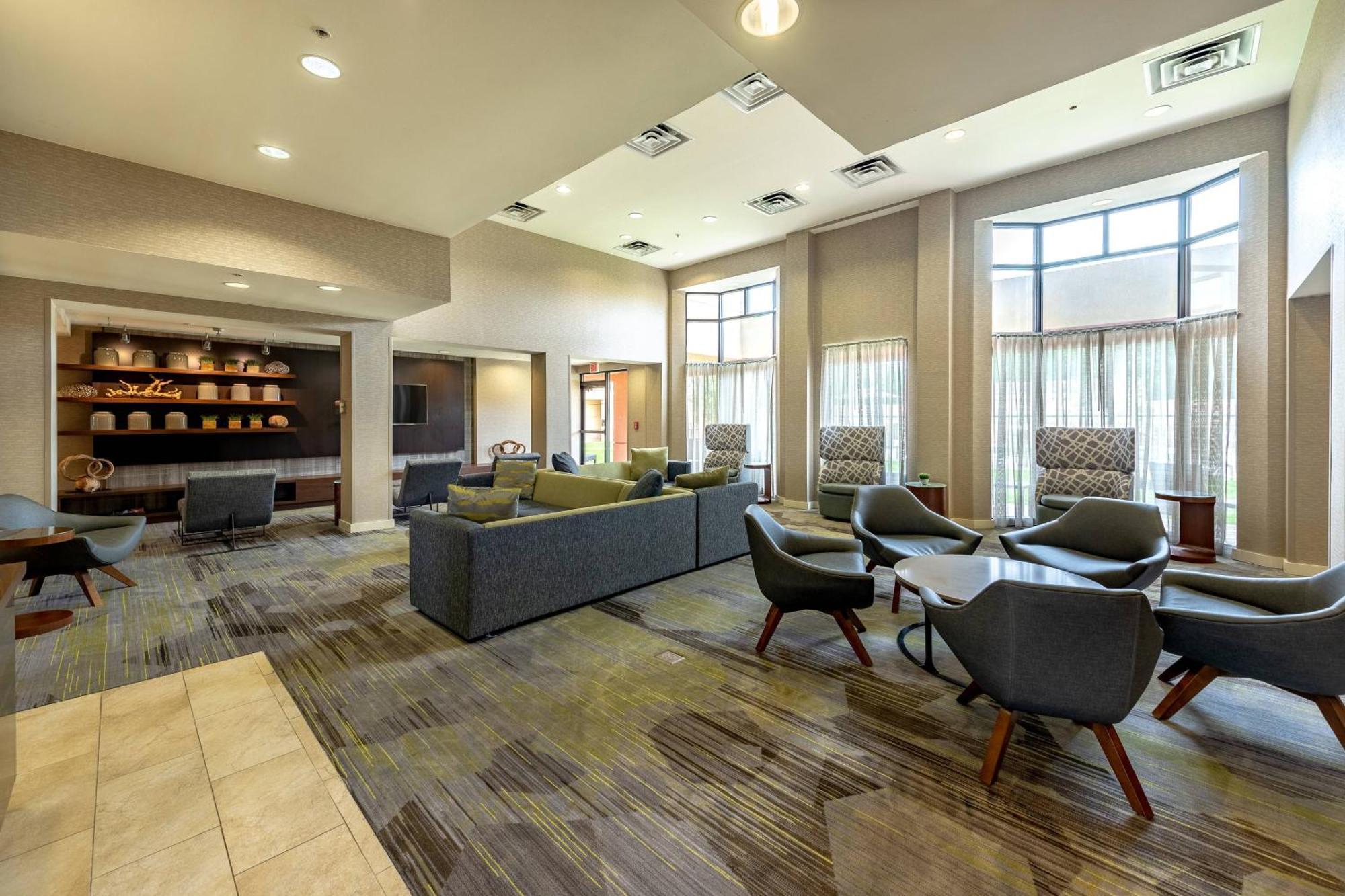 Courtyard By Marriott Bryan College Station Hotel Exterior foto