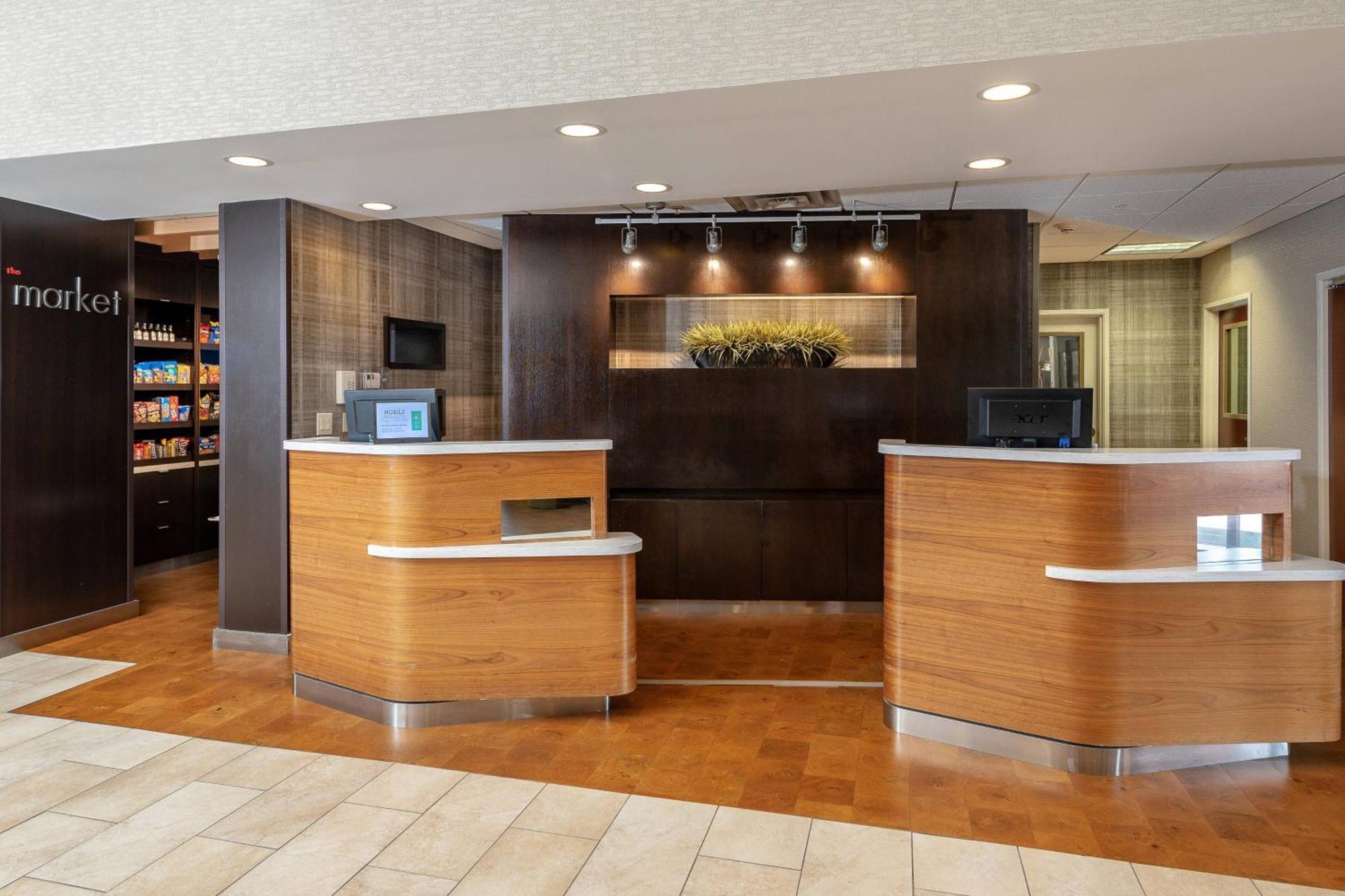 Courtyard By Marriott Bryan College Station Hotel Exterior foto